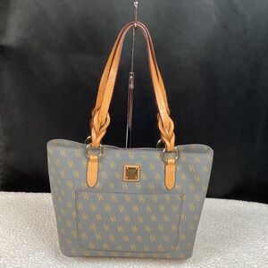 Dooney & Bourke Greta E/W Tote